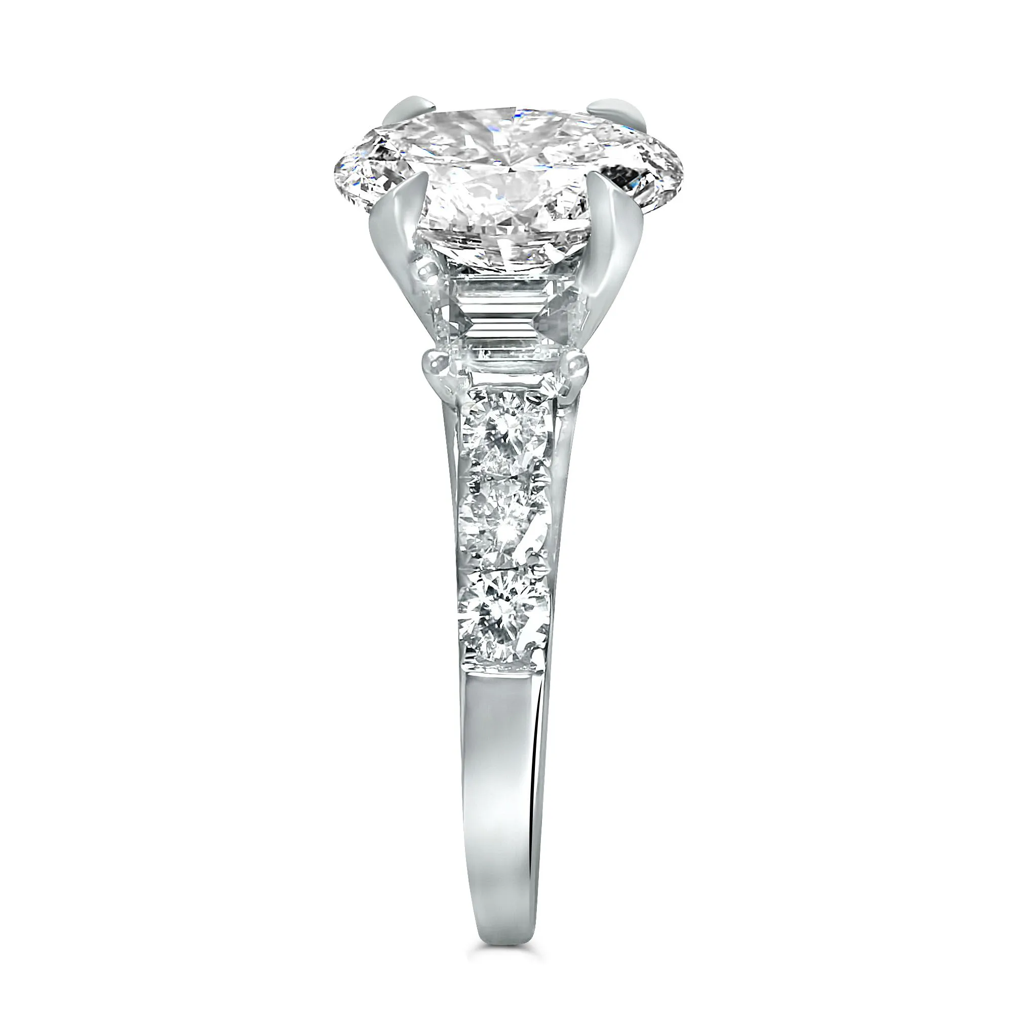 curved prong trapezoid ring